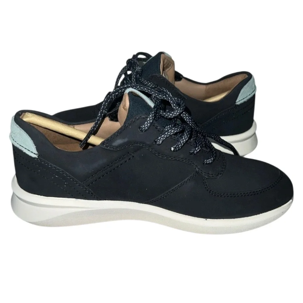 Clarks Women's Un Rio Sprint Sneaker Navy Nubuck Marine‎ Size 7.5 NEW